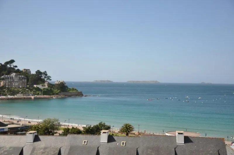 Appartamento Appartement BELLE VUE MER dans la Tour du Château de Trestraou à PERROS-GUIREC - Réf 865